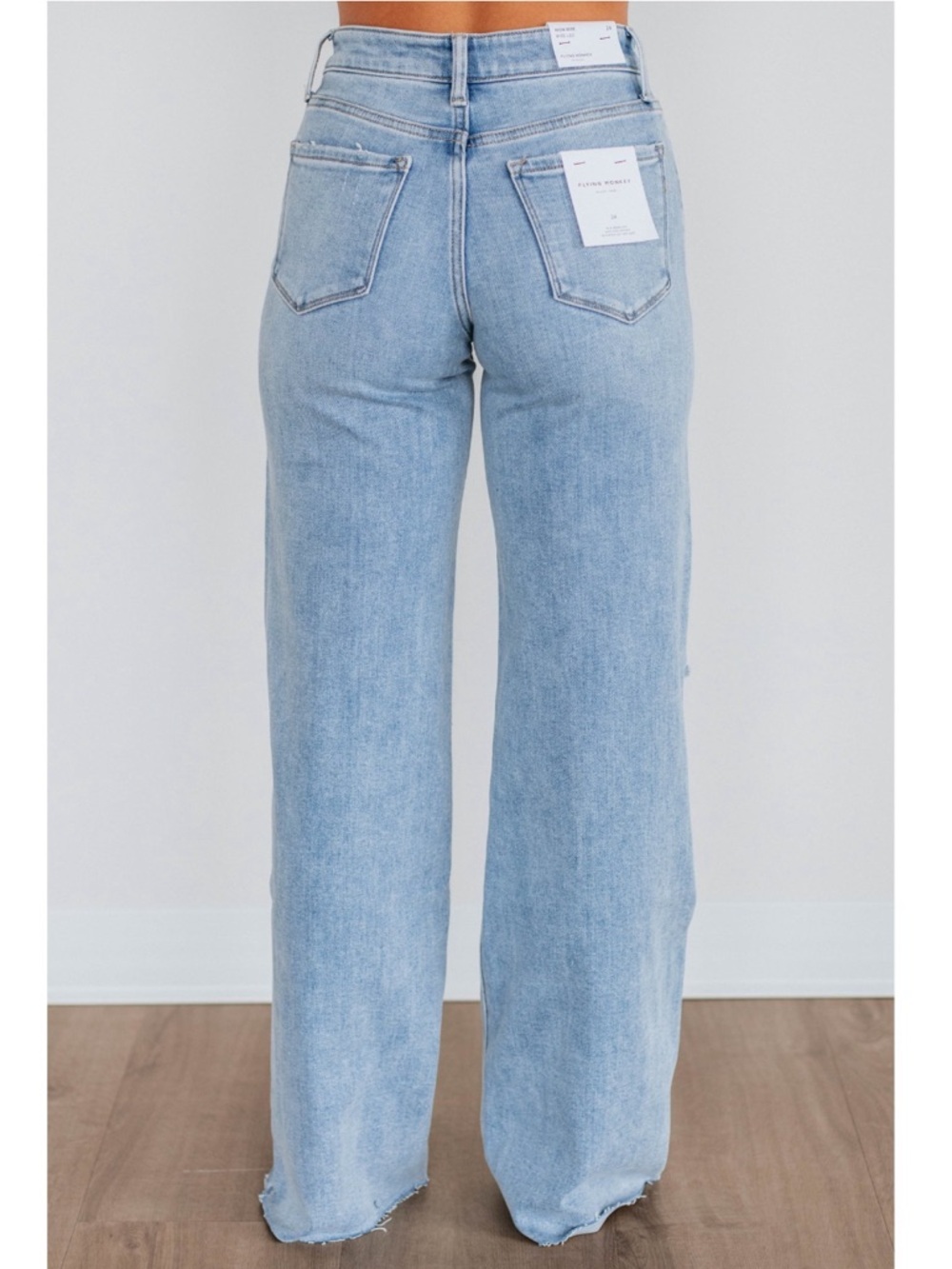 Flying Monkey High Rise Wide Leg Distressed Jeans Light Wash Size 30 NWT - Picture 4 of 15